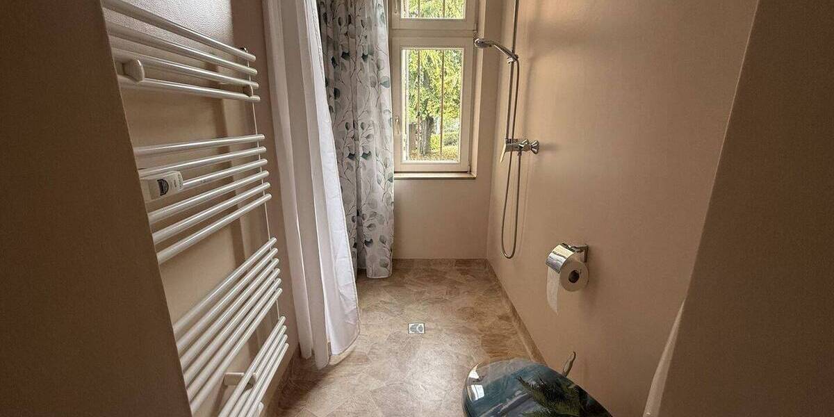 Etagenwohnung Bitterfeld Anhaltsiedlung - 4 Zimmer, 120 m&sup2;, 755&euro; | Angebot:26502887