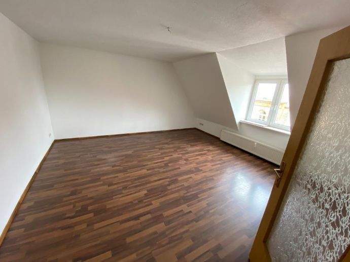 Etagenwohnung Könnern - 3 Zimmer, 69 m&sup2;, 345&euro; | Angebot:25666901