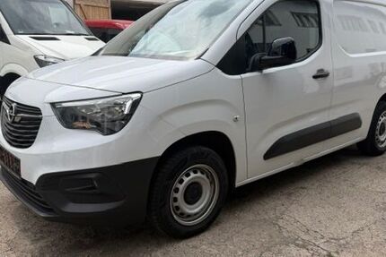 Opel Combo 92.800 km 8.999 &euro; Halle 06118
