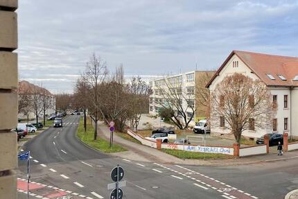 Großzügige 3-Raum mit Balkon in Halles Süden - unweit vom Rannischen Platz 3 zimmer