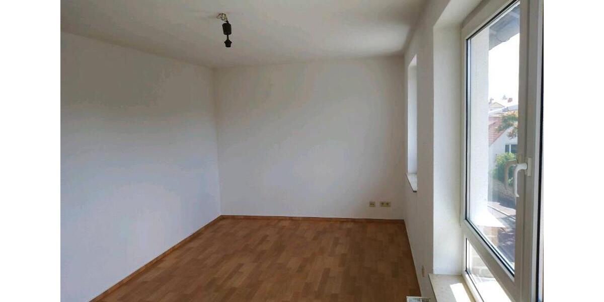 Etagenwohnung Halle (Saale) Dölau - 2 Zimmer, 47 m&sup2;, 450&euro; | Angebot:25974878