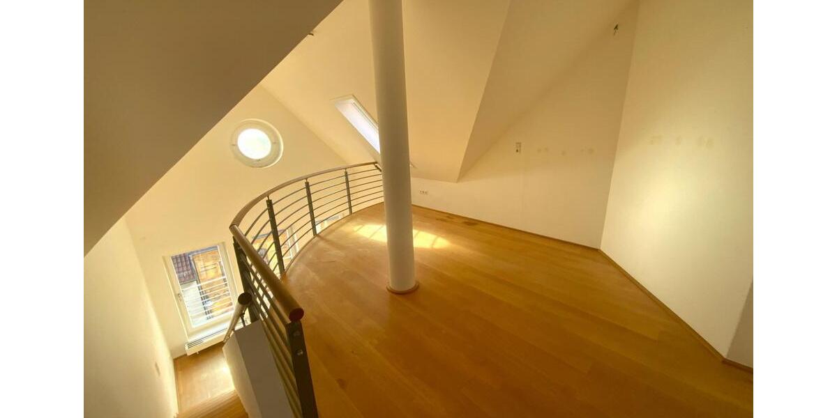 Dachgeschoßwohnung Zörbig - 5 Zimmer, 206 m&sup2;, 1.130&euro; | Angebot:20092302