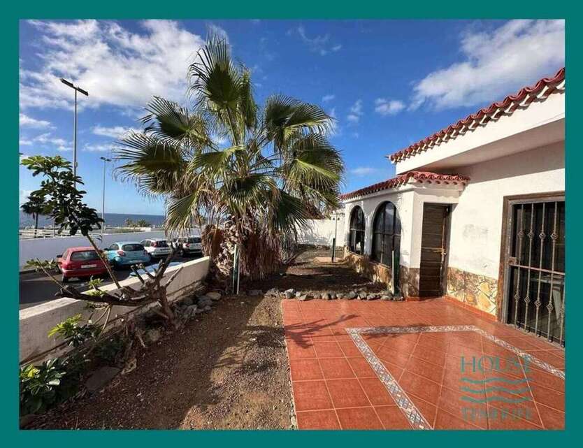 Haus zum Kaufen in Arona 550.000 € 500 m²