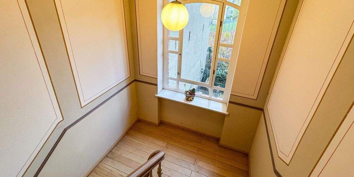 Etagenwohnung Halle (Saale) Innenstadt - 5 Zimmer, 146 m&sup2;, 382.200&euro; | Angebot:25749337