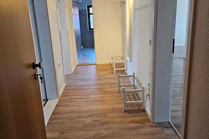 Wohnung Lützen - 4 Zimmer, 105 m&sup2;, 1.000&euro; | Angebot:25297794