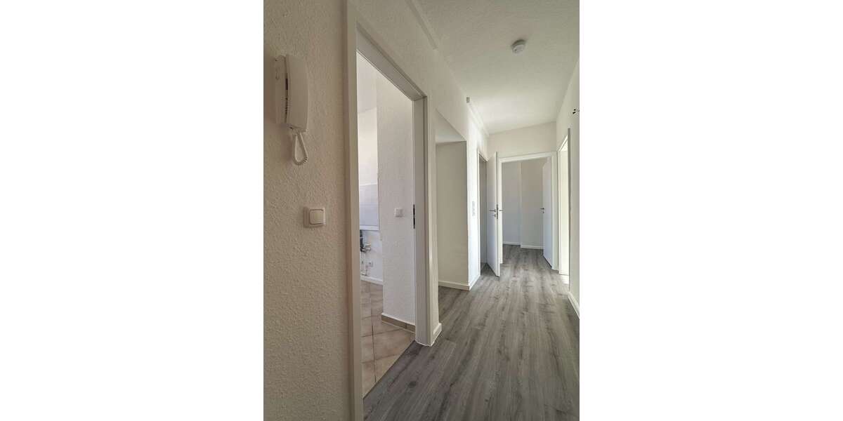 Etagenwohnung Bad Dürrenberg - 3 Zimmer, 59 m&sup2;, 400&euro; | Angebot:23060076