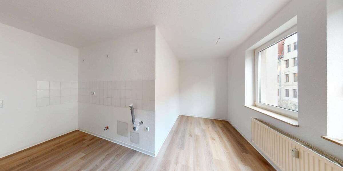 Etagenwohnung Halle Am Wasserturm/Thaerviertel - 2 Zimmer, 78 m&sup2;, 720&euro; | Angebot:24714521
