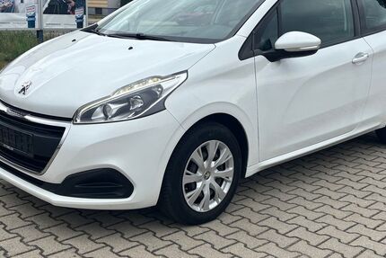 Peugeot 208 199.900 km 4.190 &euro; Halle/Saale 06126