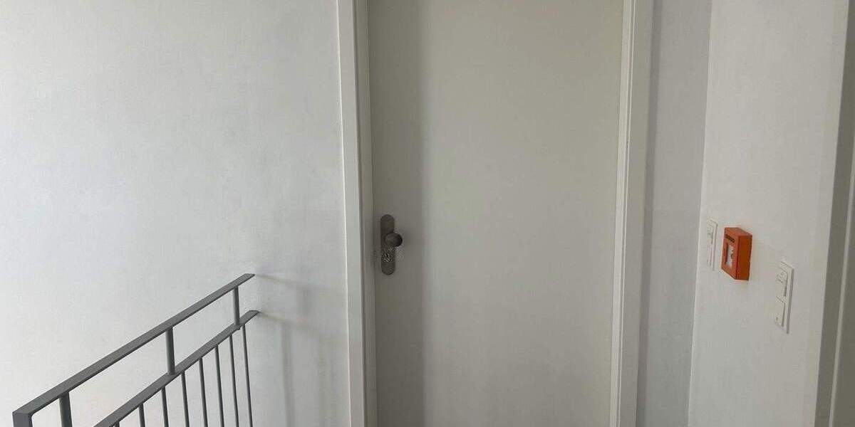 Etagenwohnung Halle (Saale) Innenstadt - 4 Zimmer, 101 m&sup2;, 1.300&euro; | Angebot:26274022