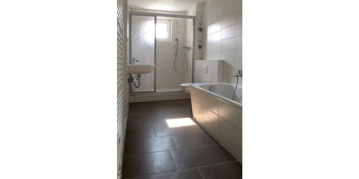 Etagenwohnung Bad Dürrenberg - 3 Zimmer, 54 m&sup2;, 355&euro; | Angebot:26819789
