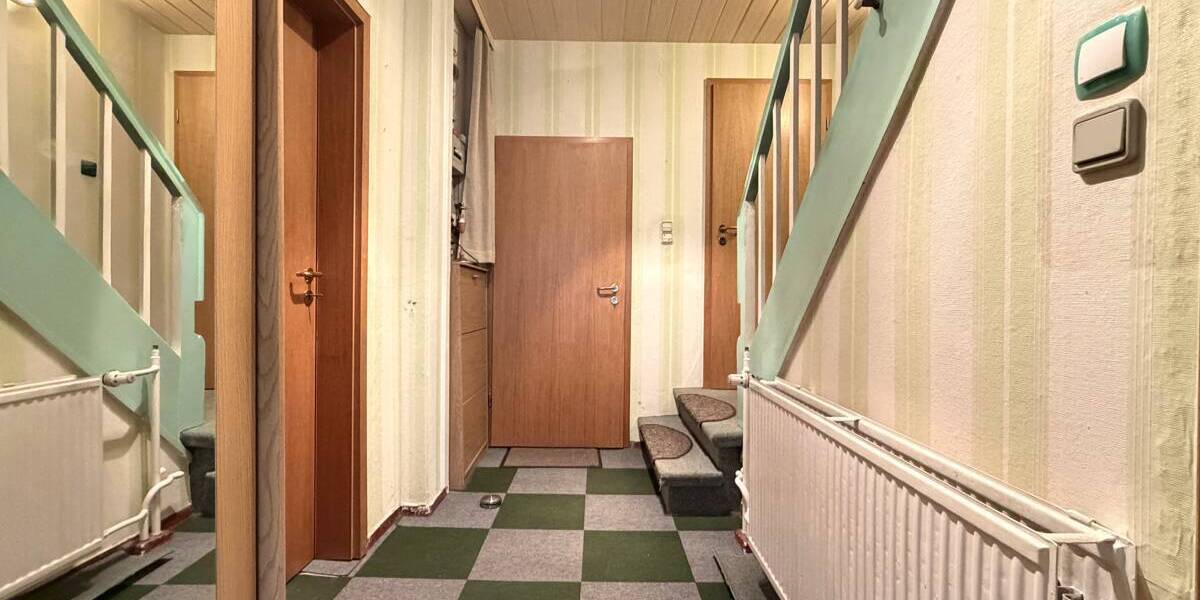 Reihenmittelhaus Bitterfeld-Wolfen Wolfen - 5 Zimmer, 80 m&sup2;, 76.000&euro; | Angebot:26391517