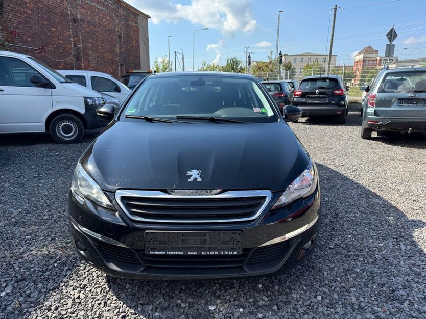 Peugeot 308 241.000 km 4.799 € Halle 06132