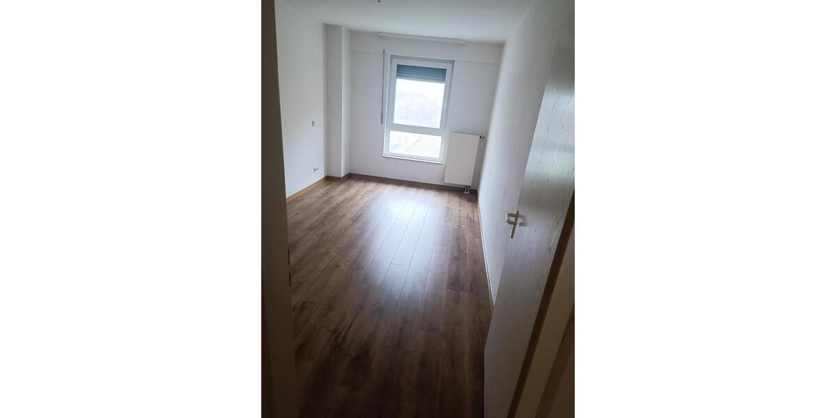 Erdgeschoßwohnung Bad Lauchstädt - 2 Zimmer, 72 m&sup2;, 540&euro; | Angebot:25844363