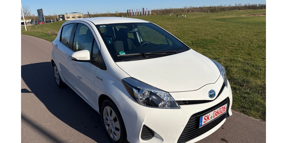 Toyota Yaris 90.000 km 8.999 &euro; HALLE 06116