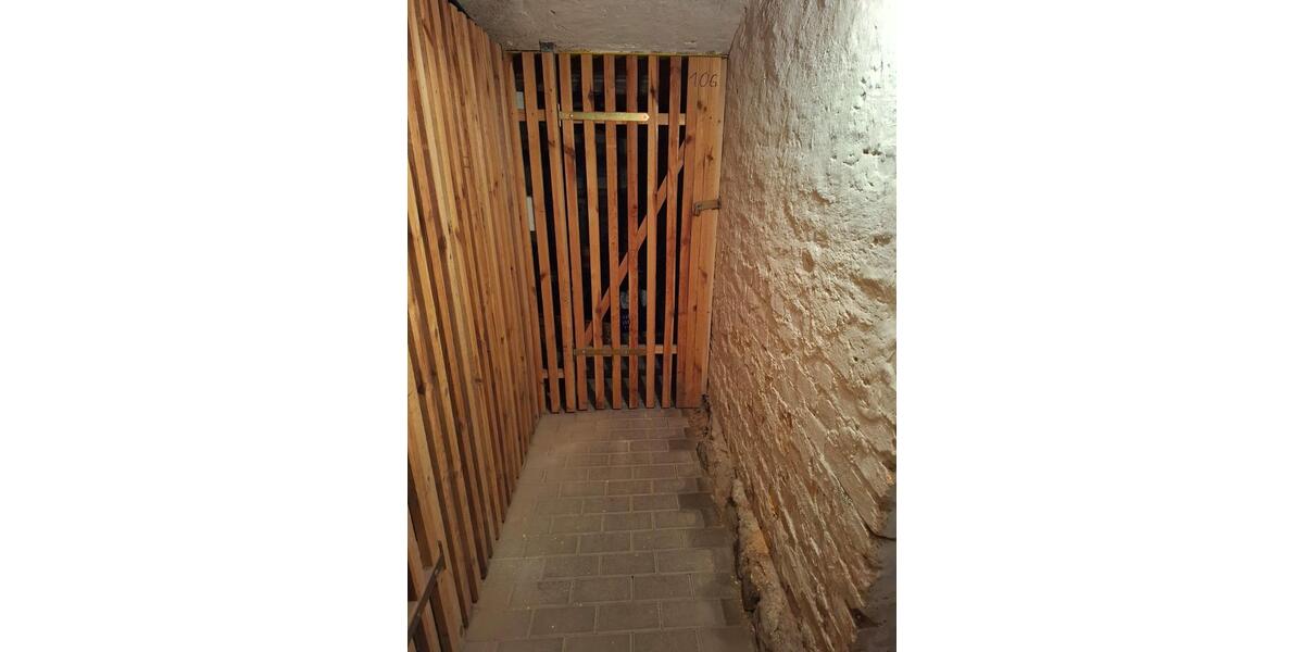 Mehrfamilienhaus, Wohnhaus Halle (Saale) Am Wasserturm/Thaerviertel - 10 Zimmer, 370 m&sup2;, 690.000&euro; | Angebot:27417750