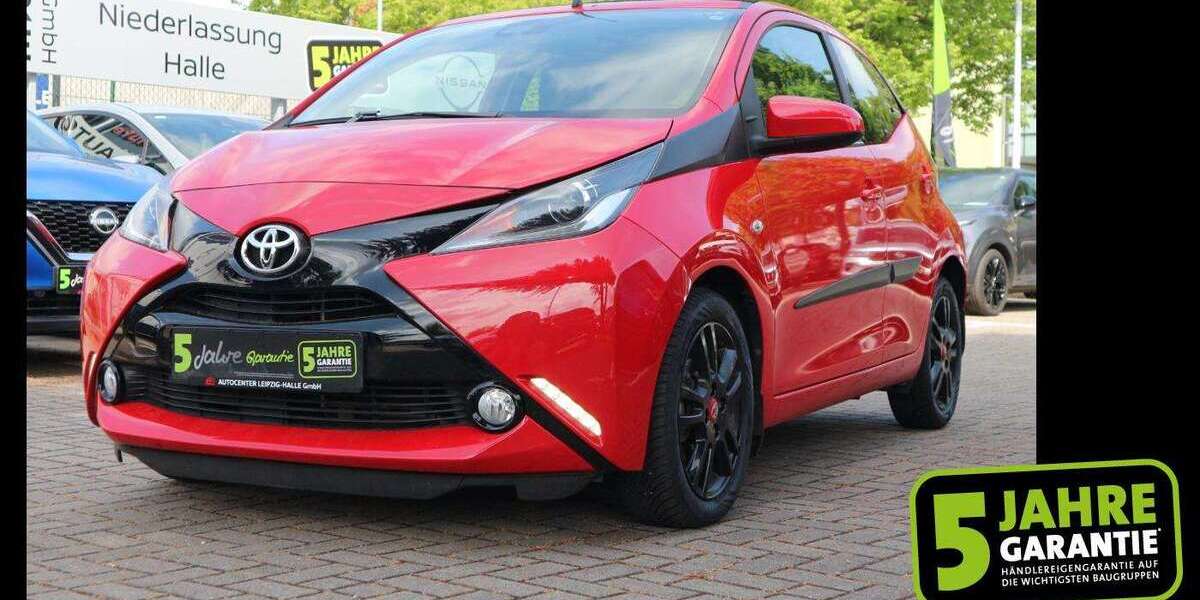 Toyota Aygo 69.970 km 11.390 &euro; Halle 06130
