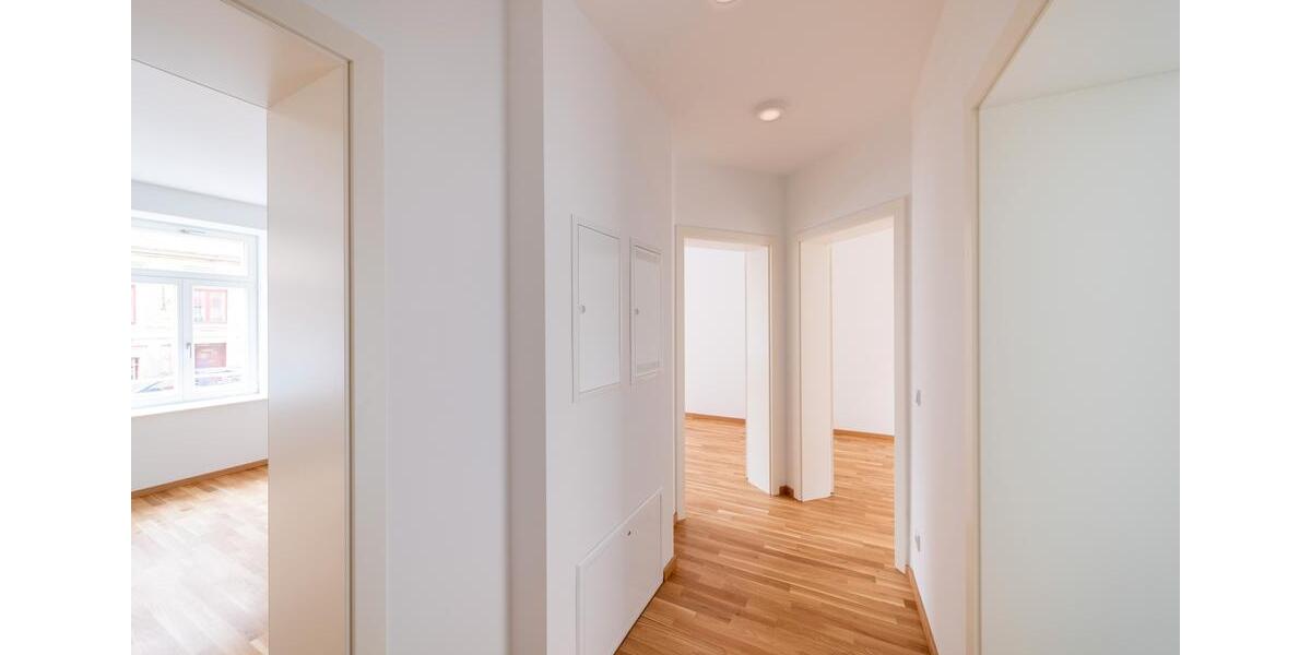 Großzügige Wohnung im Hochparterre mit Balkon - WE01 4 zimmer