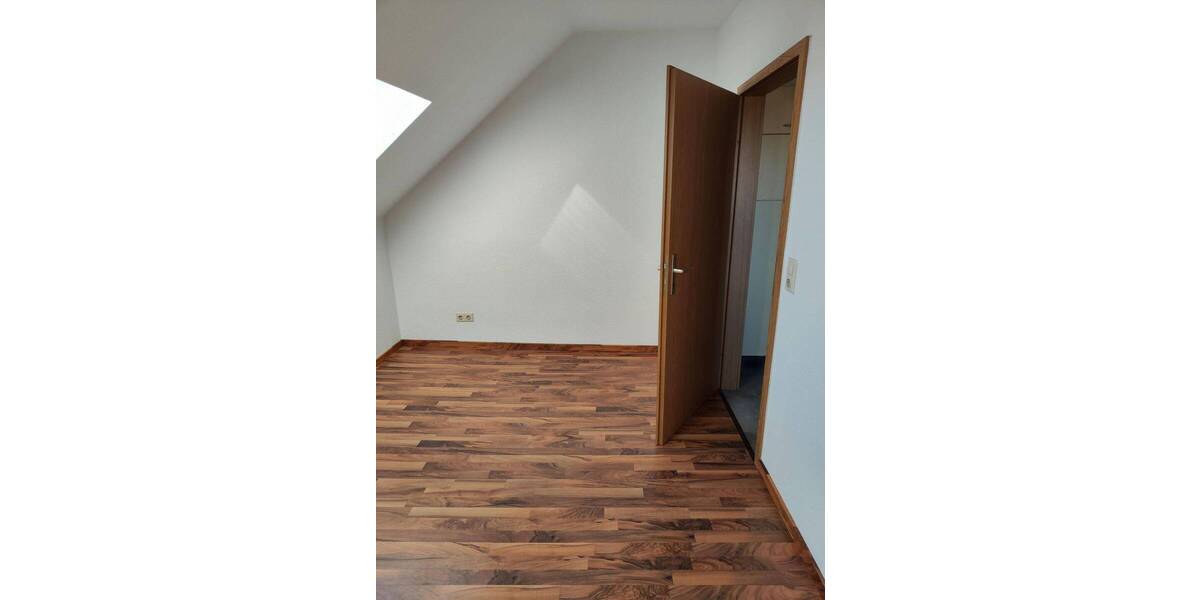 Zimmer Sandersdorf-Brehna Brehna - 2 Zimmer, 46 m&sup2;, 322&euro; | Angebot:26065308