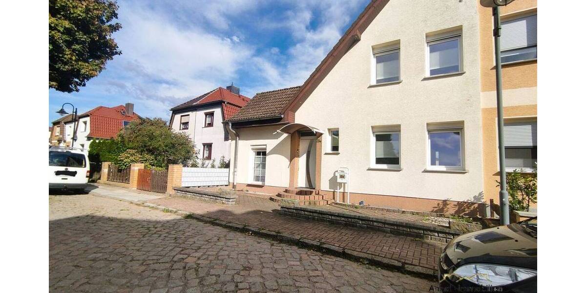 Doppelhaushälfte Sandersdorf-Brehna Zscherndorf - 6 Zimmer, 130 m&sup2;, 300.000&euro; | Angebot:26018039