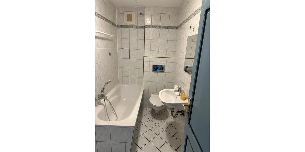 Etagenwohnung Halle (Saale) Damaschkestraße - 2 Zimmer, 44 m&sup2;, 475&euro; | Angebot:26705566