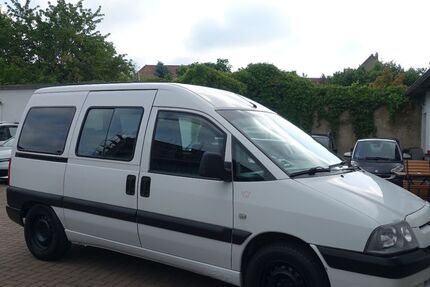 Peugeot Expert 157.000 km 3.650 &euro; Halle / Saale 06116