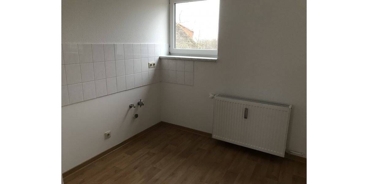 Etagenwohnung Bad Dürrenberg - 3 Zimmer, 58 m&sup2;, 368&euro; | Angebot:26879008