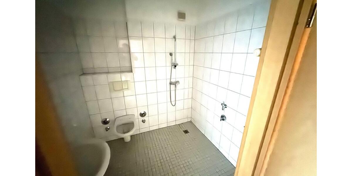 Etagenwohnung Salzatal - 1 Zimmer, 27 m&sup2;, 215&euro; | Angebot:24397075