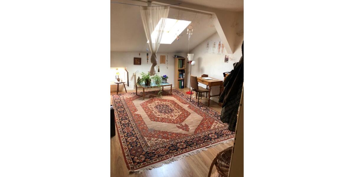 Dachgeschoßwohnung Halle (Saale) - 4 Zimmer, 90 m&sup2;, 631&euro; | Angebot:25407102