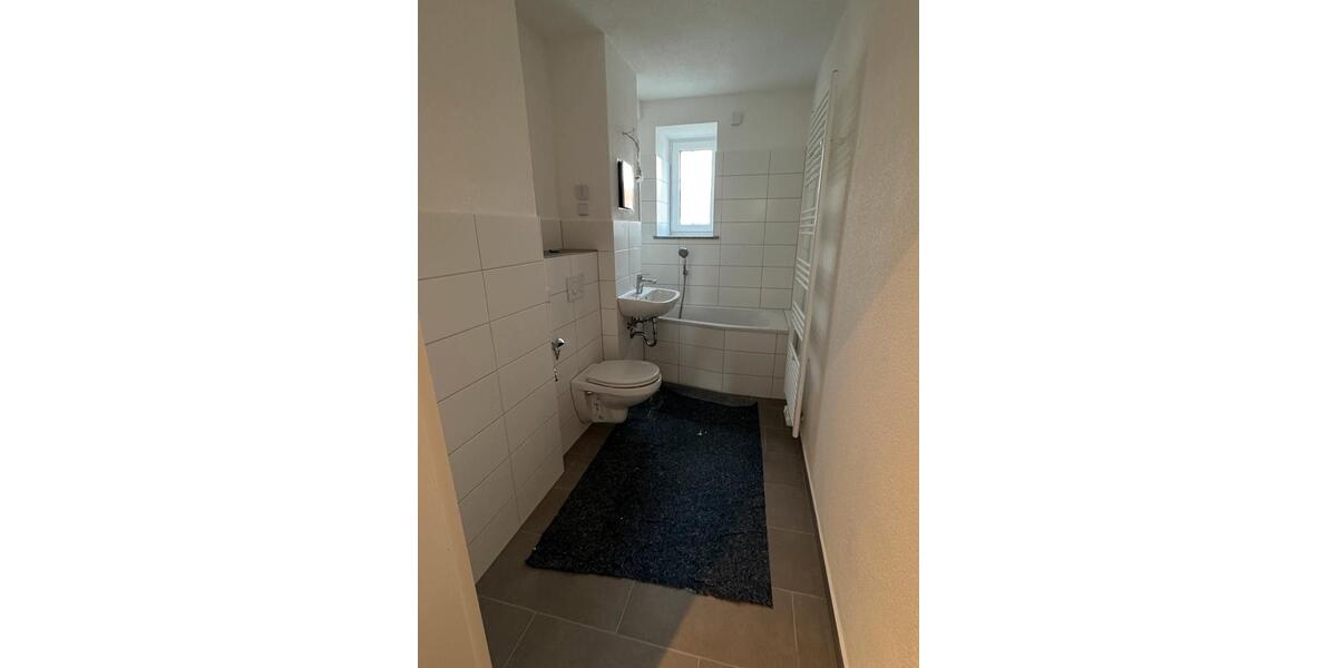 Etagenwohnung Merseburg - 4 Zimmer, 73 m&sup2;, 699&euro; | Angebot:26325709