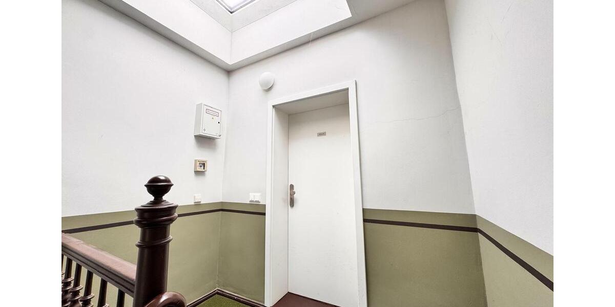 Dachgeschoßwohnung Halle (Saale) Am Wasserturm/Thaerviertel - 2 Zimmer, 120 m&sup2;, 1.020&euro; | Angebot:26552133