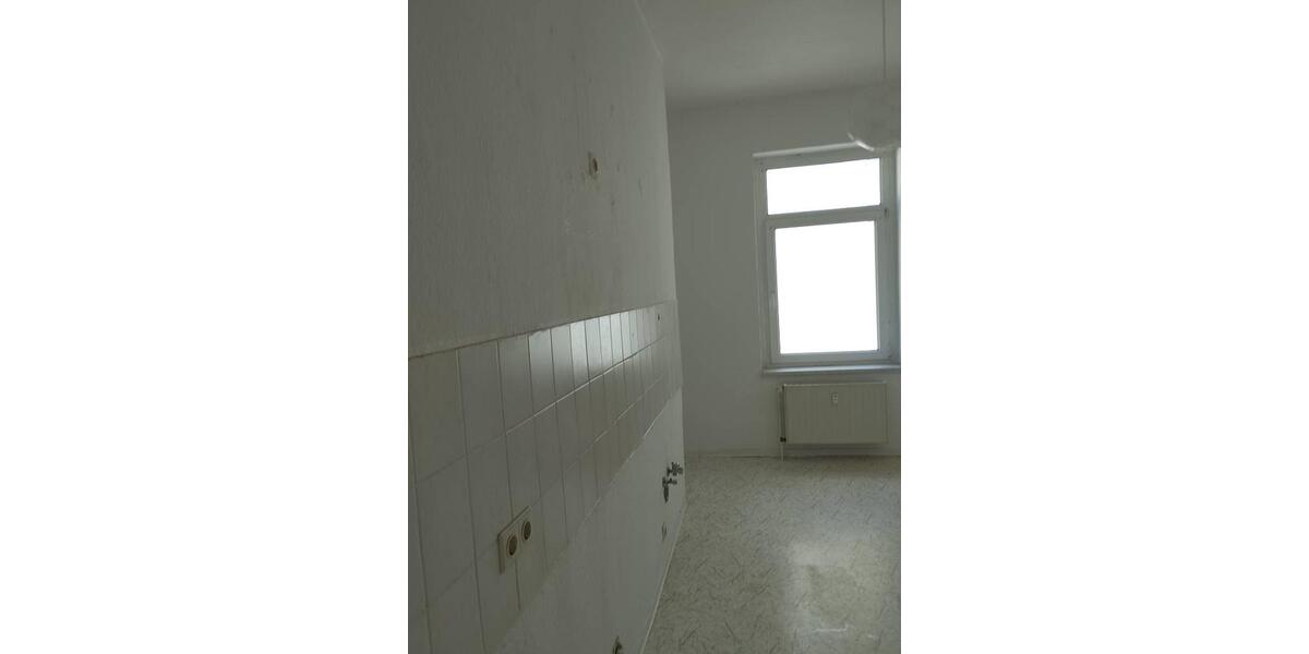 Etagenwohnung Halle (Saale) Damaschkestraße - 2 Zimmer, 71 m&sup2;, 500&euro; | Angebot:26587412