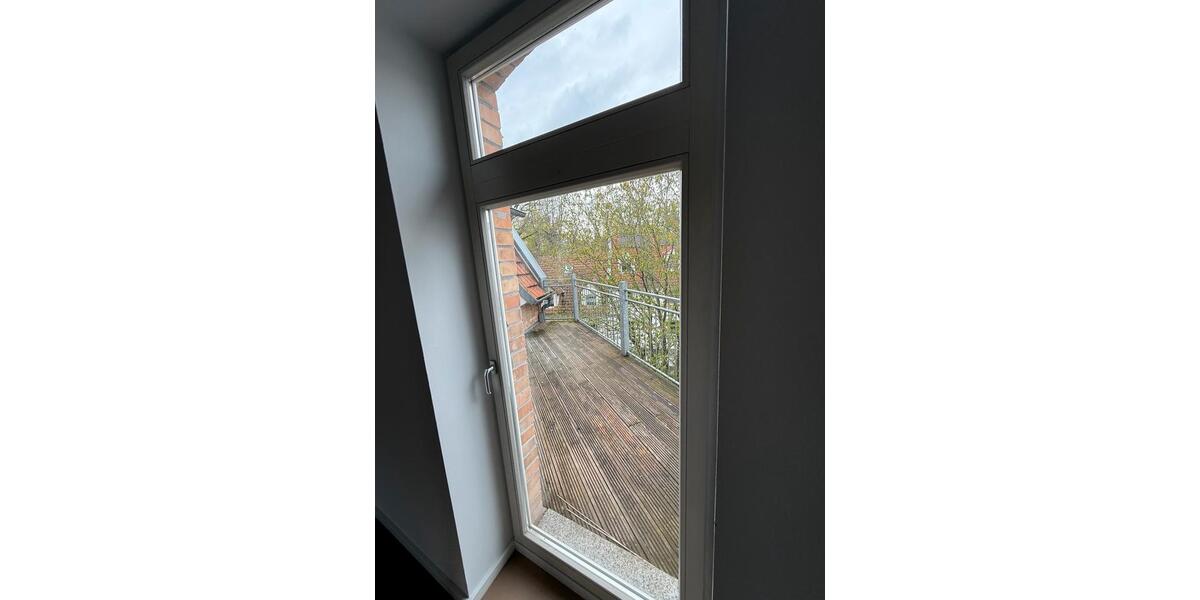 Dachgeschoßwohnung Halle (Saale) Am Wasserturm/Thaerviertel - 5 Zimmer, 160 m&sup2;, 430.000&euro; | Angebot:26308985