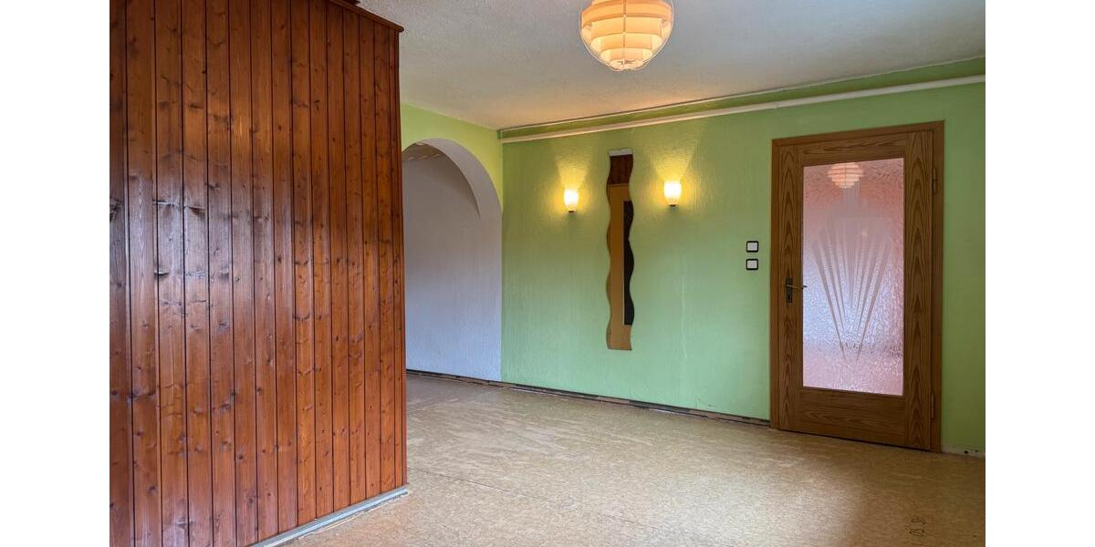 Einfamilienhaus Querfurt - 10 Zimmer, 196 m&sup2;, 200.000&euro; | Angebot:26075362