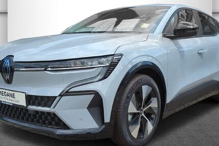 Renault Megane 4.000 km 32.985 &euro; Halle 06132