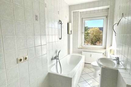 Wohnung Bitterfeld Bitterfeld - 2 Zimmer, 51 m&sup2;, 339&euro; | Angebot:27637555