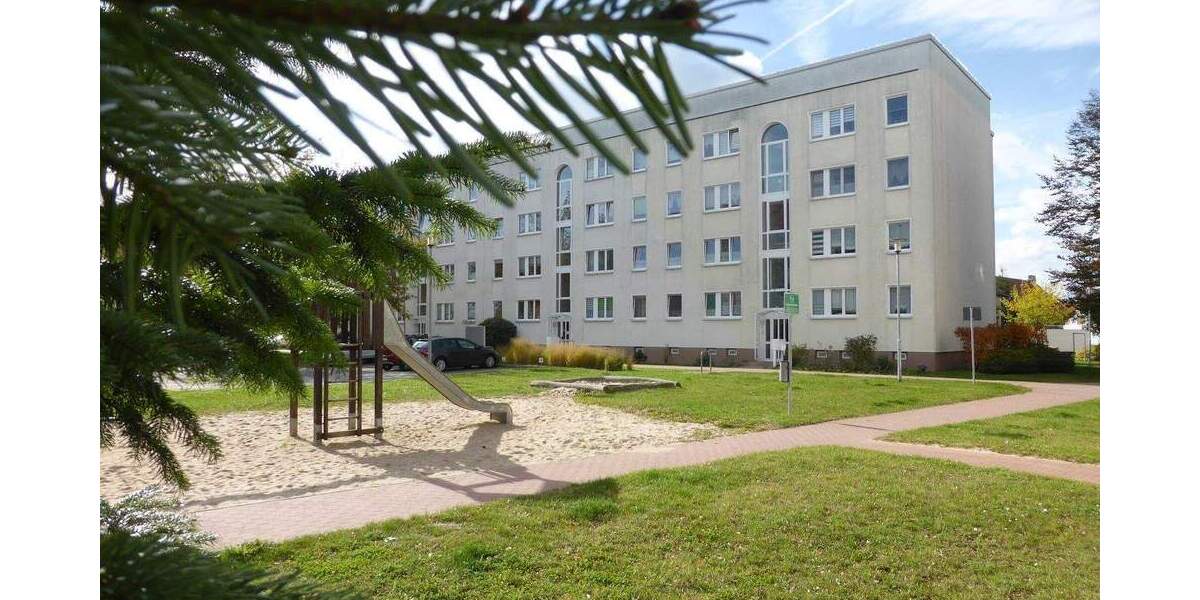 Etagenwohnung Lutherstadt Eisleben - 3 Zimmer, 57 m&sup2;, 371&euro; | Angebot:26291223