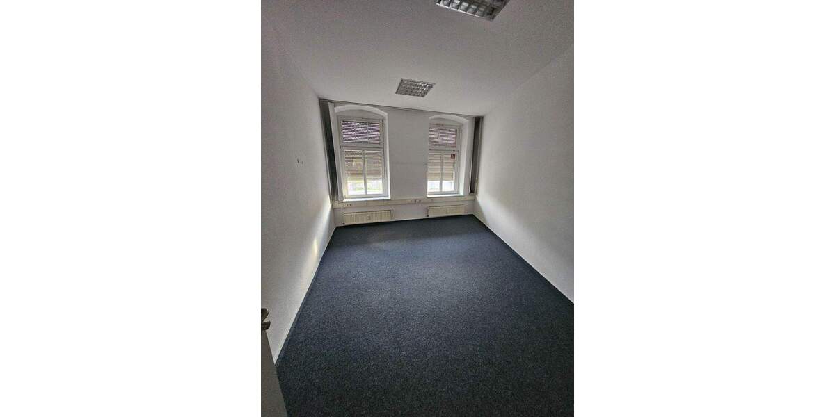 Gewerbeobjekt Halle (Saale) Innenstadt - 1 Zimmer, 210 m&sup2;, 1.175&euro; | Angebot:25899475
