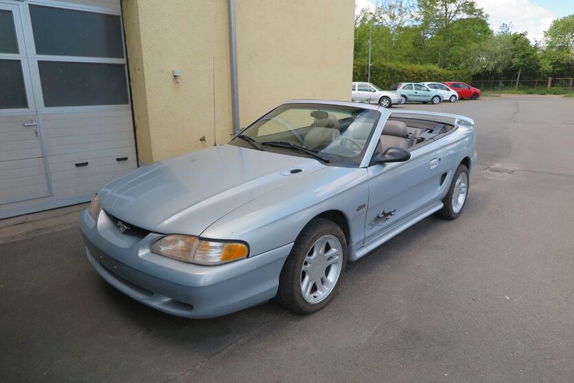 Ford Mustang 151.000 km 7.990 € Weissenfels 06667