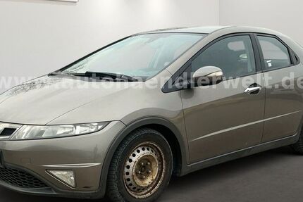 Honda Civic 202.032 km 2.499 &euro; Brehna 06796