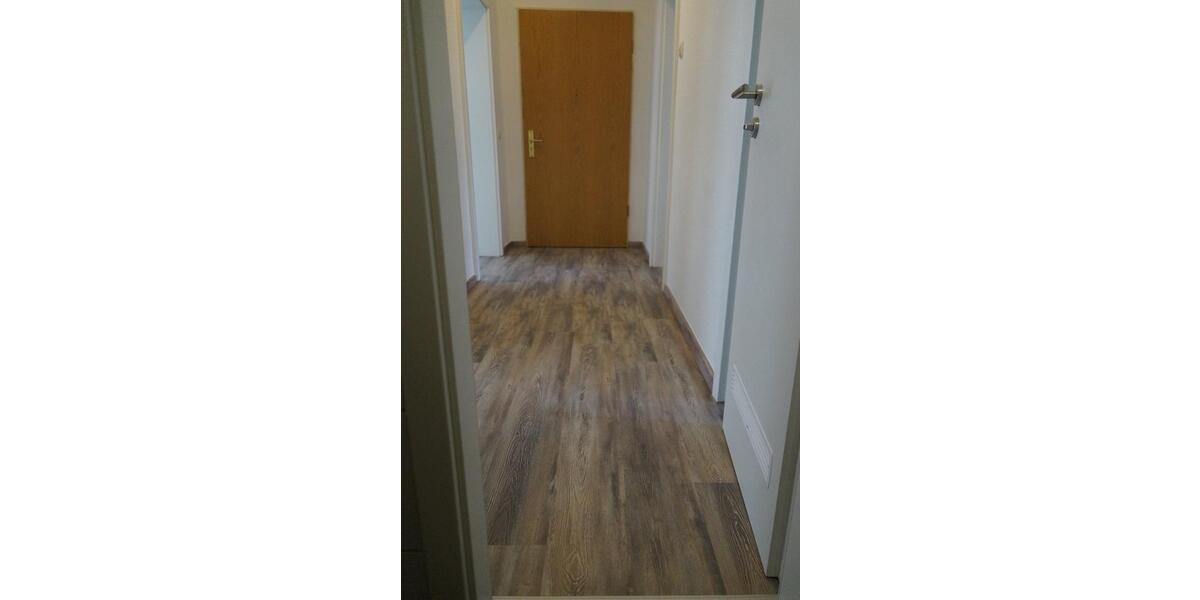 Etagenwohnung Halle (Saale) Damaschkestraße - 3 Zimmer, 59 m&sup2;, 500&euro; | Angebot:26573002