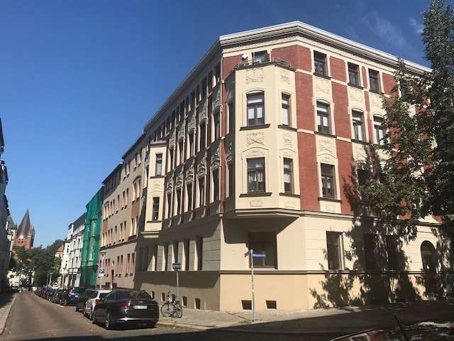 Wohnung zum Kaufen in Halle 198.000 € 77.95 m² 3 zimmer