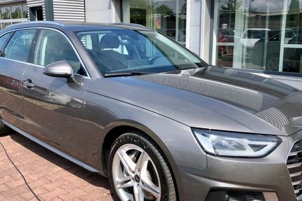 Audi A4 124.995 km 23.799 &euro; Halle/Saale 06118