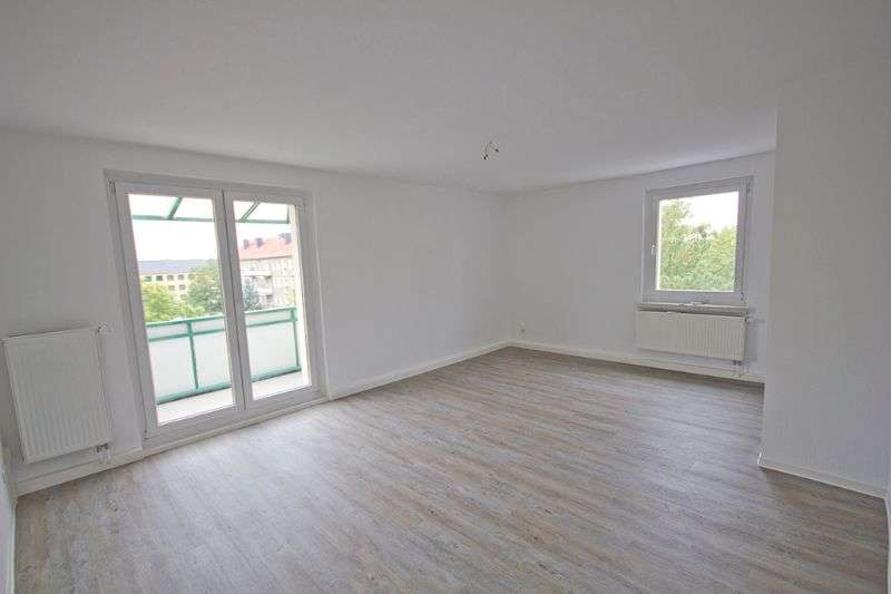 Wohnung zum Mieten in Halle (Saale) 481 € 68.6 m²