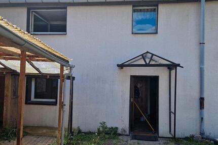 Haus Schkopau - 4 Zimmer, 94 m&sup2;, 89.000&euro; | Angebot:24852052