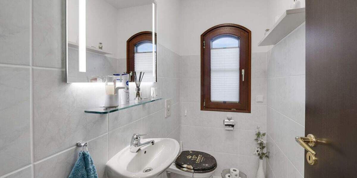 Einfamilienhaus Halle Reideburg - 7 Zimmer, 222 m&sup2;, 599.900&euro; | Angebot:25694616