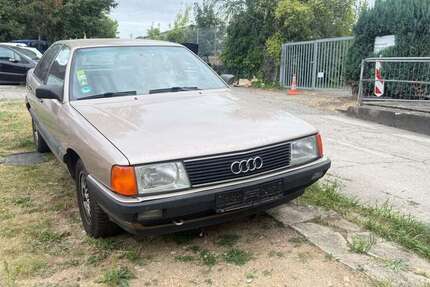 Audi 100