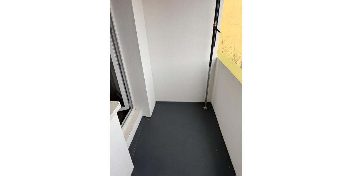 Etagenwohnung Halle (Saale) Damaschkestraße - 1 Zimmer, 30 m&sup2;, 276&euro; | Angebot:24872017