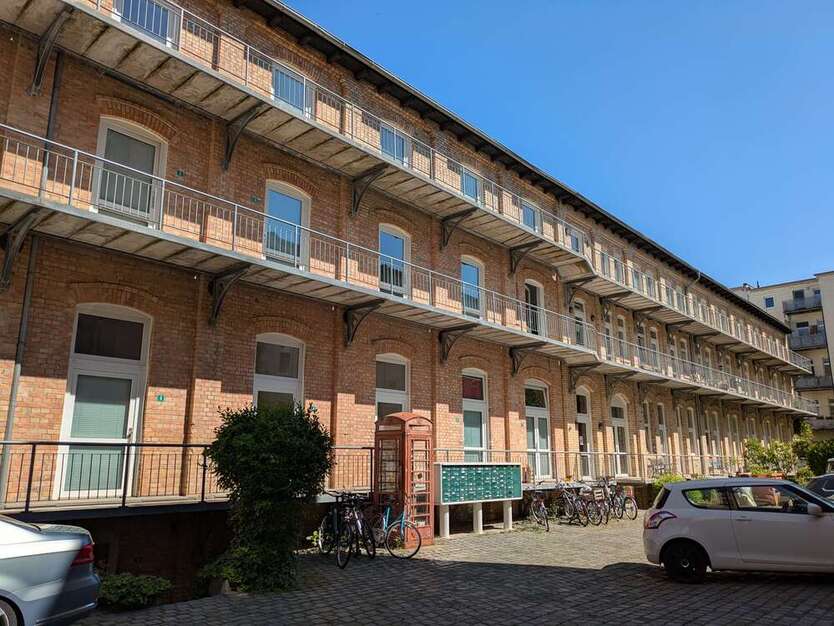 Wohnung zum Mieten in HalleS. 290 € 25 m²