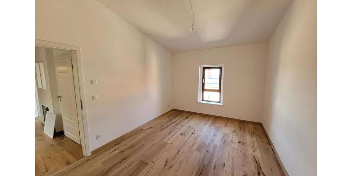 Dachgeschoßwohnung Halle (Saale) Damaschkestraße - 3 Zimmer, 77 m&sup2;, 920&euro; | Angebot:25080977