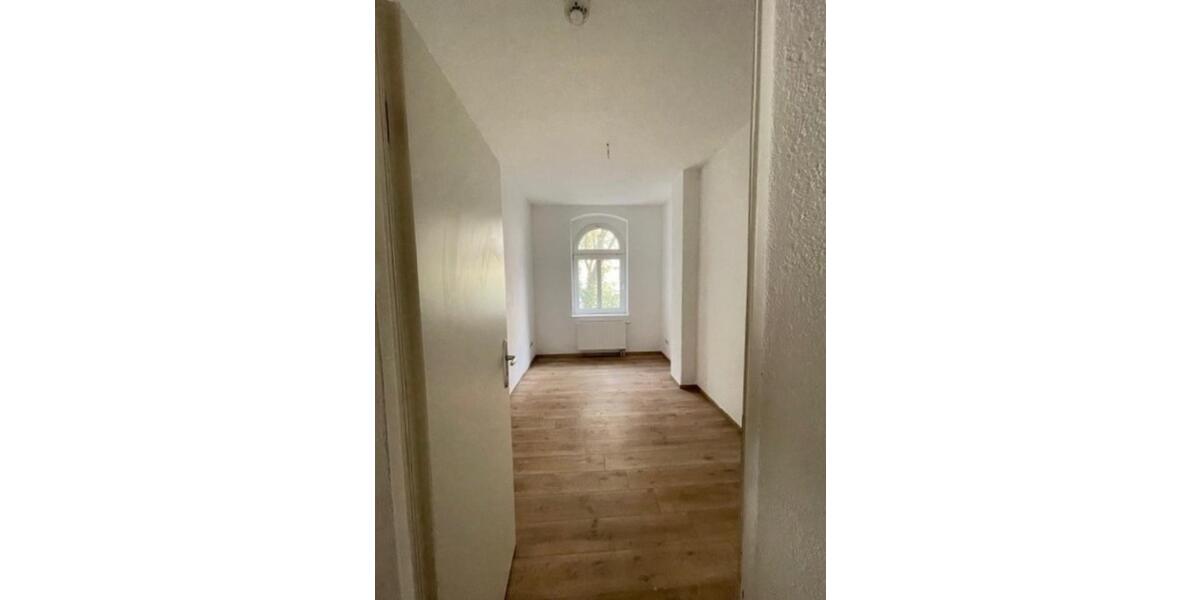 Erdgeschoßwohnung Halle (Saale) Damaschkestraße - 4 Zimmer, 88 m&sup2;, 760&euro; | Angebot:23420827